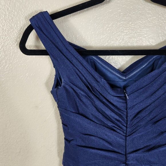 La Femme Navy Trumpet Off Shoulder Sexy Classic Beauty Size 0 28450 - Picture 9 of 16